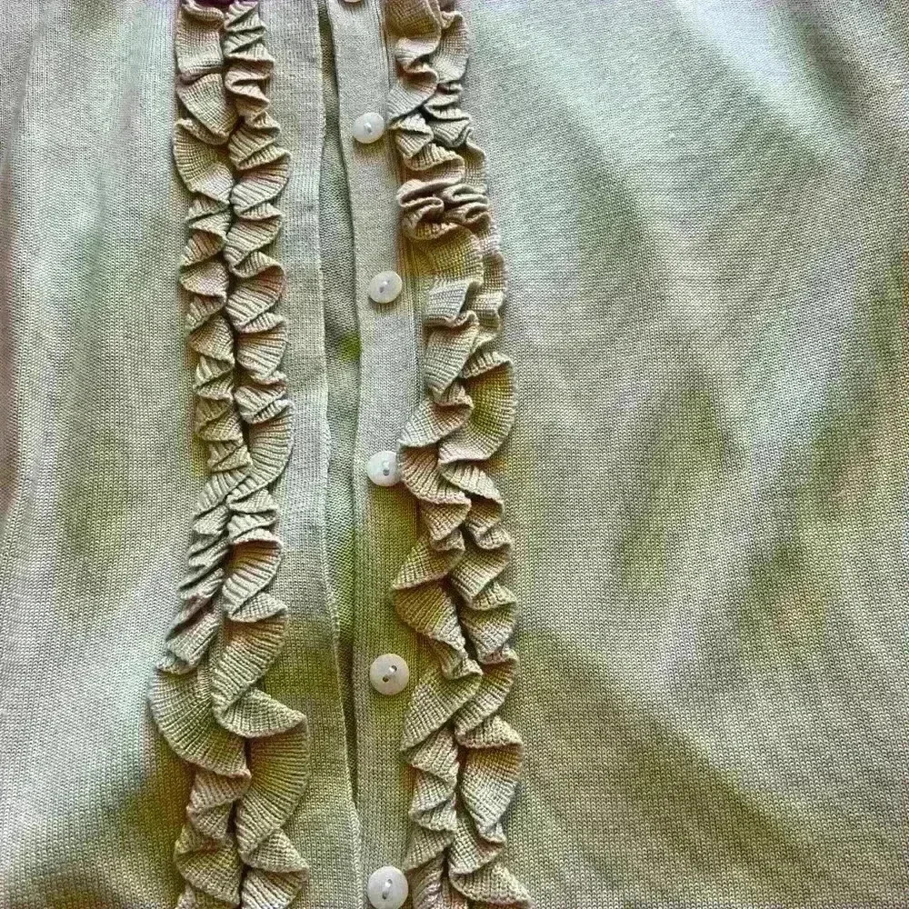 100% silk cardigan with ruffle front detail size M/L - Picture 8 of 8